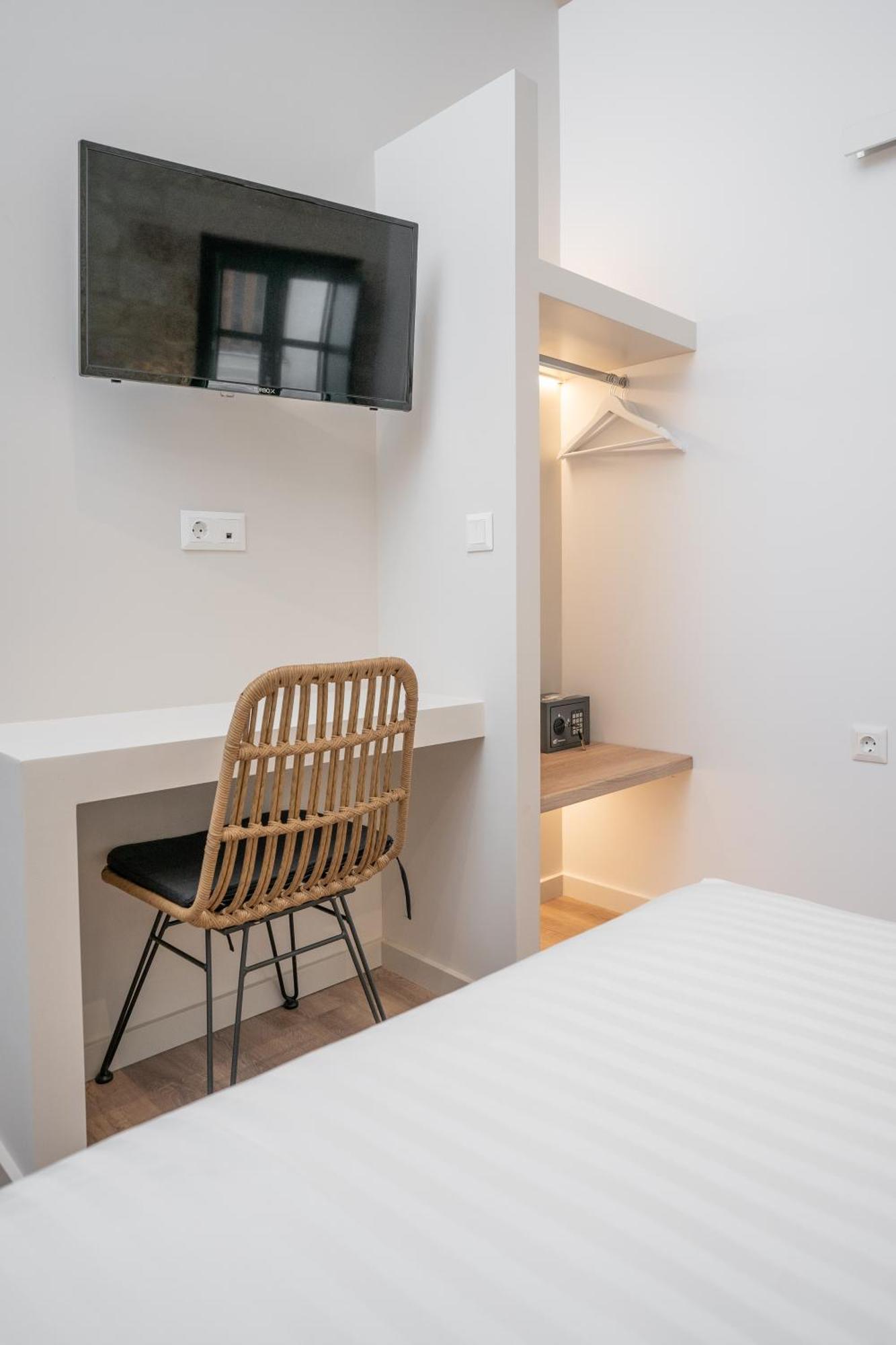 Olvio Suites Kardhamili Buitenkant foto