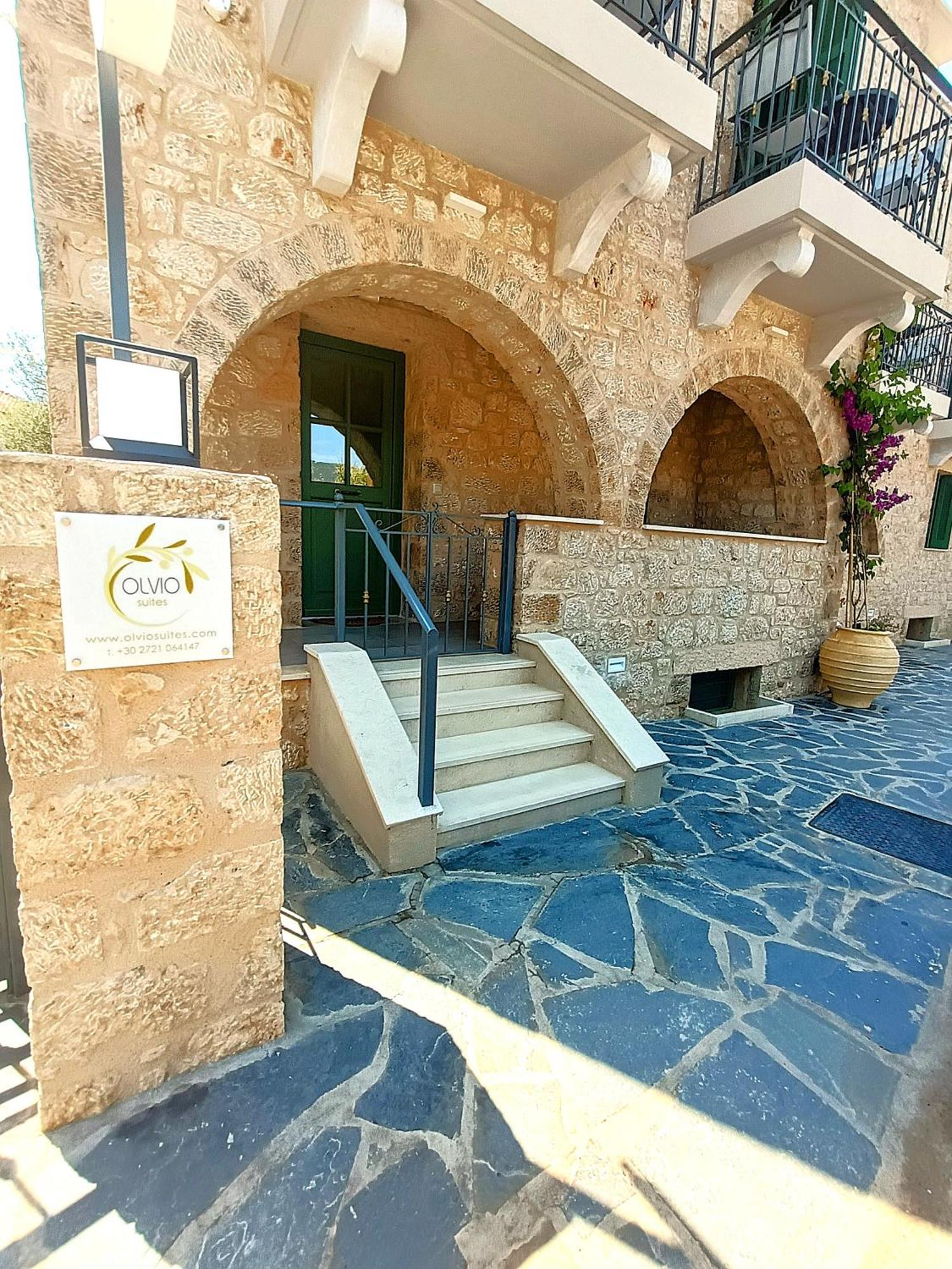 Olvio Suites Kardhamili Kamer foto